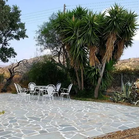 Сasa de vacaciones κυκλαδίτικη μεζονέτα, 9 λεπτά από την χώρα, με θέα Galanado